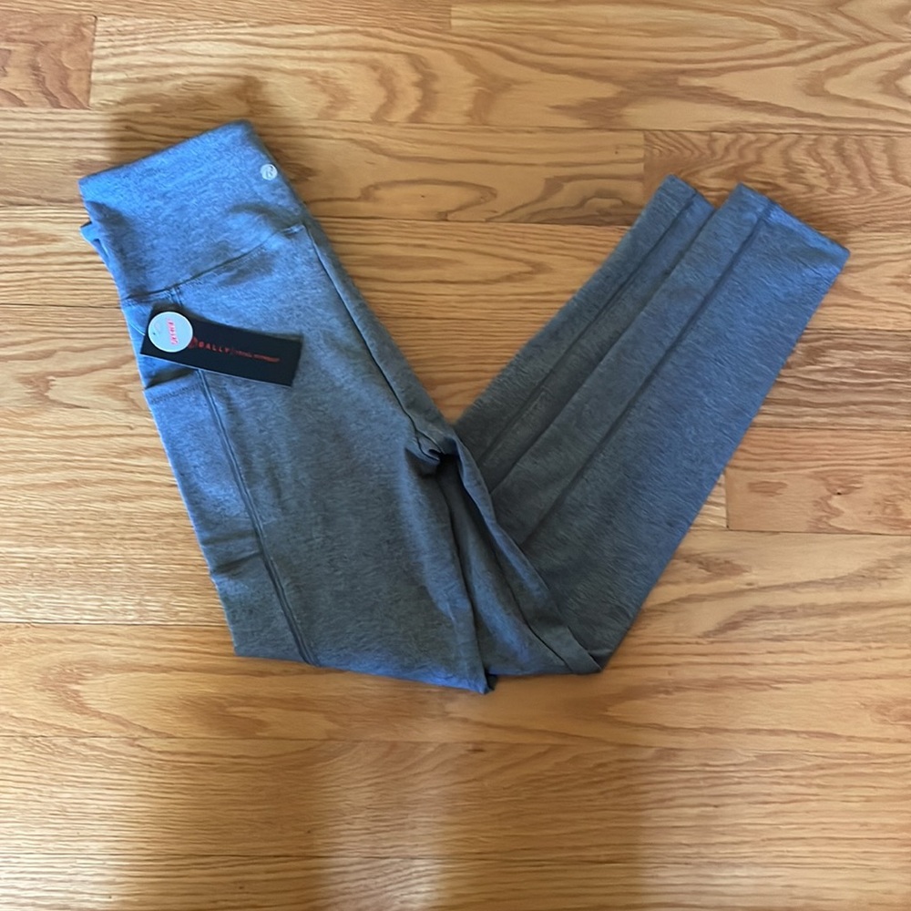 Bally Leggings gray NWT NEW with two pockets Medium